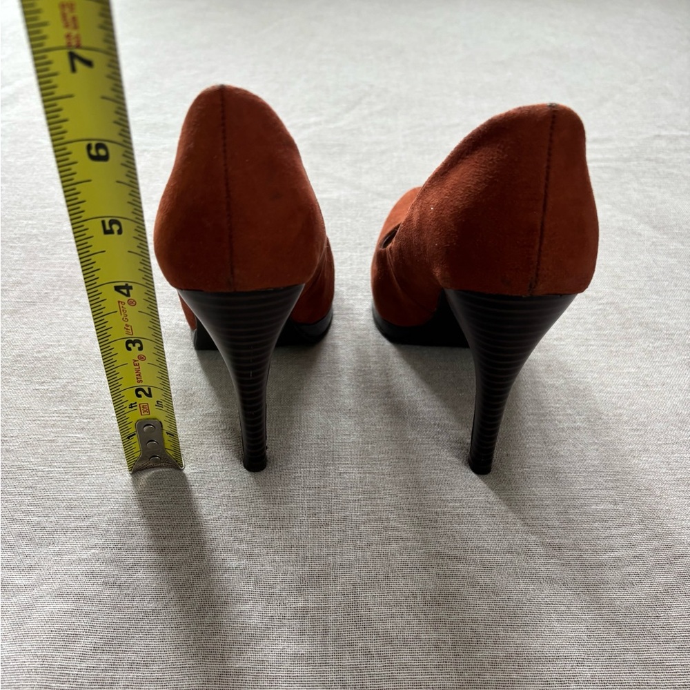 Apt. 9 vintage rust orange work academia heels. - Picture 7 of 9